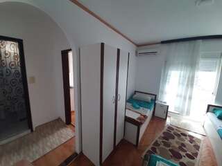 Апартаменты Studio Apartments Jupo Улцинь Апартаменты с террасой-2